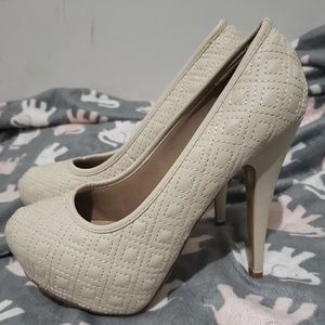 Cream colored 5 1/2 inch heels size 9
